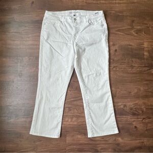 DG2 by Diane Gilman Virtual Stretch Bootcut White Jeans Women’s Size 16P